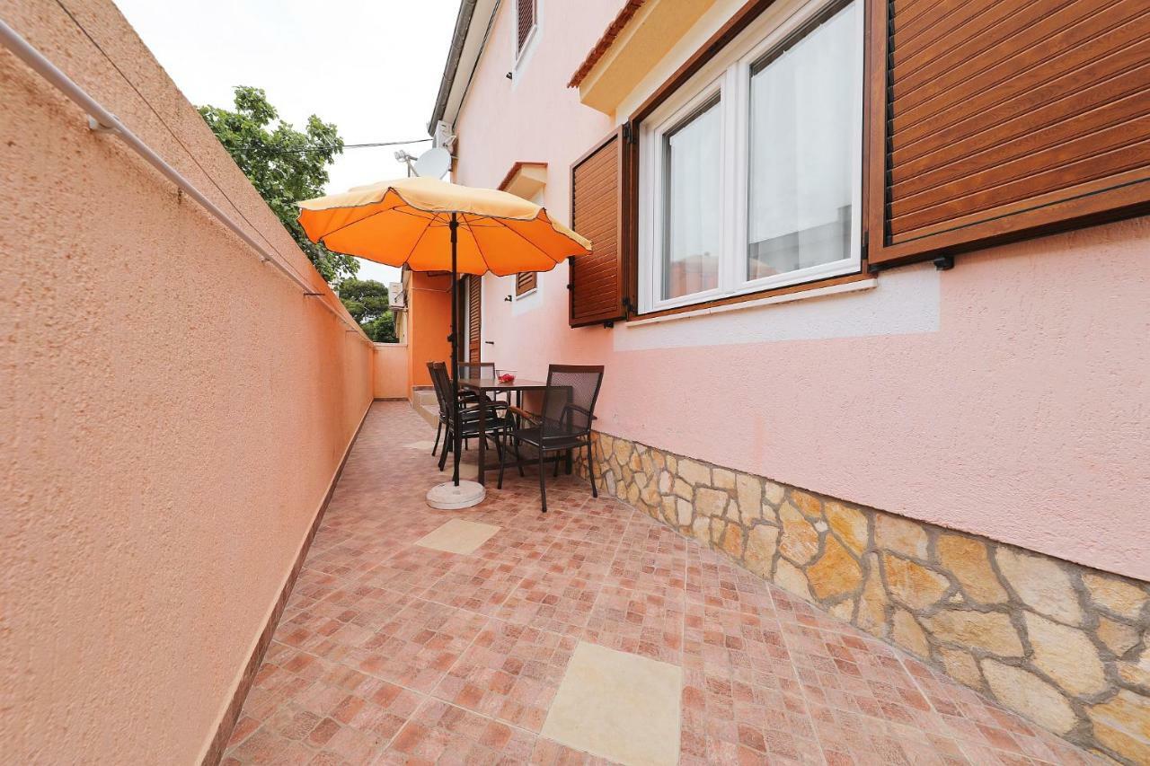 Apartmani Strpic Biograd Na Moru Exteriör bild